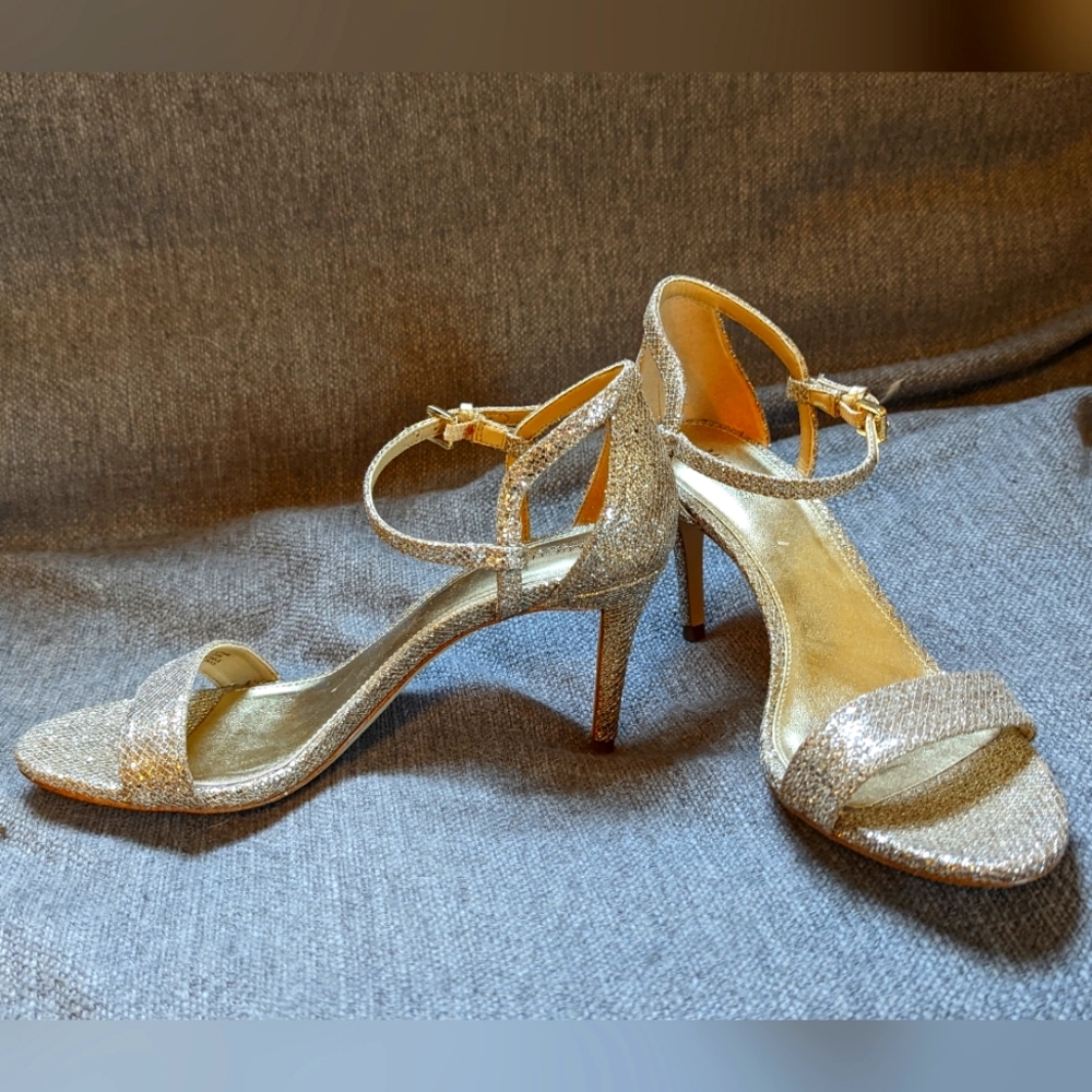 Michael Kors, godl glittery sandals, size 7
